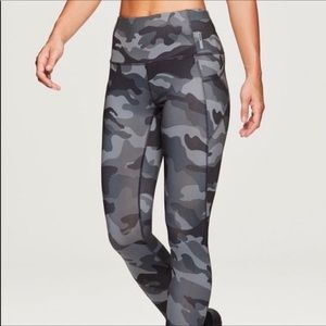 RBX legging capris length black / gray camo